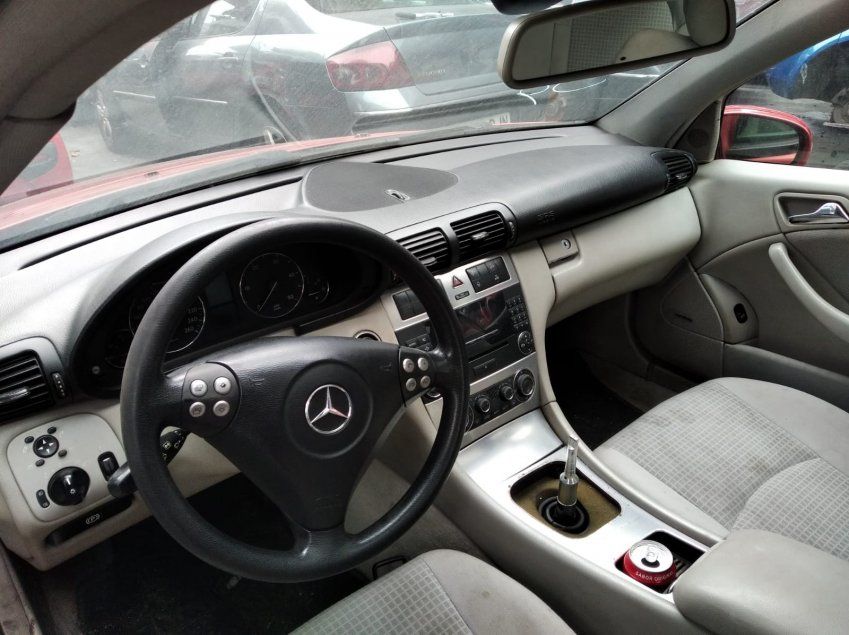 MERCEDES CLASE C220 W203